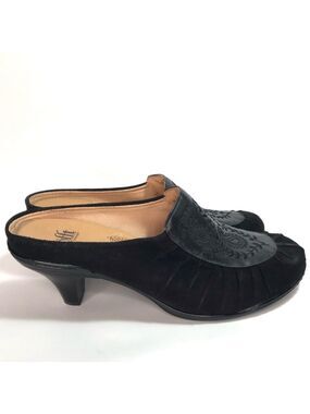 Sofft Women's Black Suede Kitten Heel Embroidered Slip-On Mules 8.5W